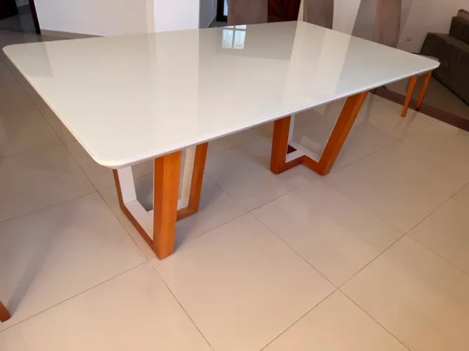 Mesa jantar 1,80 x 1,00 madeira e tampo de vidro