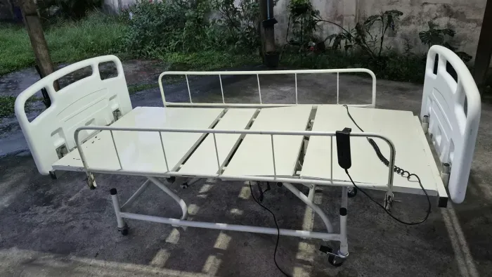 Cama hospitalar - Usada em perfeito estado