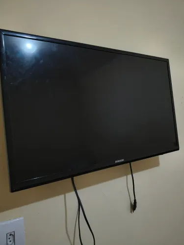 Tv, normal. Só para sair rapido