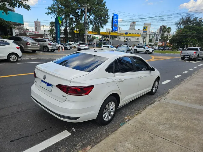 Volkswagen Virtus 1.6 MSI Flex 16V 5P Mec. 2021