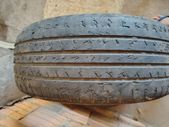 Pneus aro 16 (205 60 16)