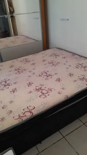 Vendo Cama casal muito nova