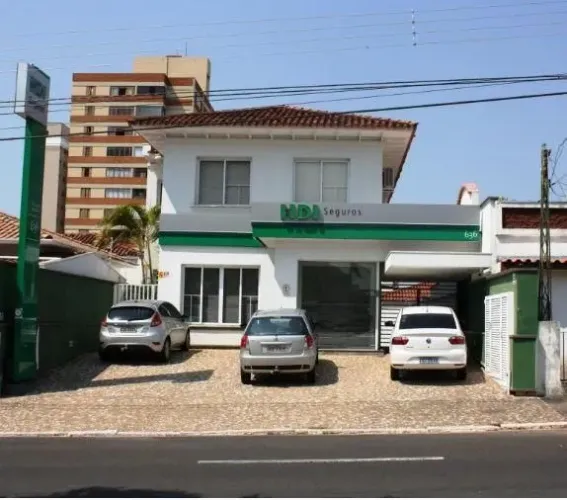 Casa comercial para alugar com 271m² no Centro Marília/SP