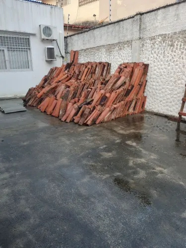 Vendo 3 mil telhas
