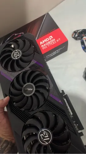 Placa de video RX 7700xt 12GB