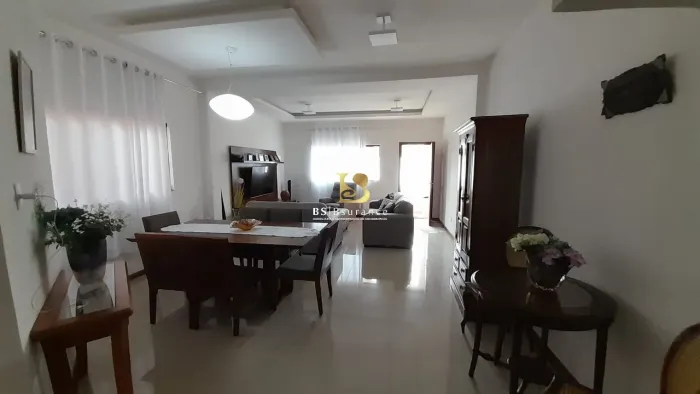 BS IMOBILIÁRIA VENDE casa com 4 quartos sendo 2 suítes , 129 m² -no Maravista