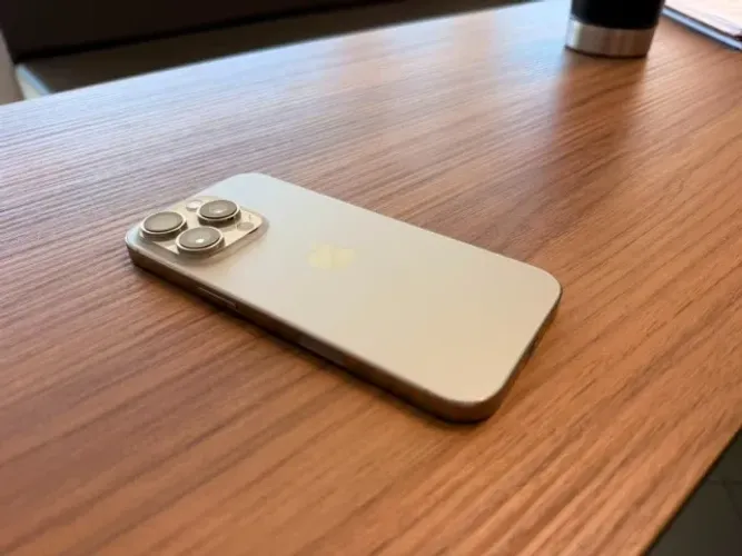 iPhone 16 Pro