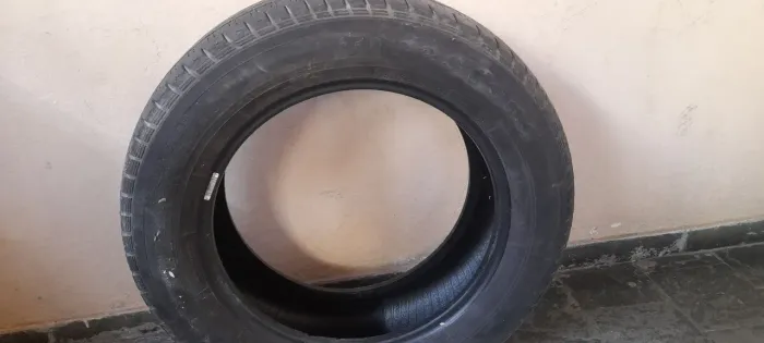 Pneu firestone 235/60/17