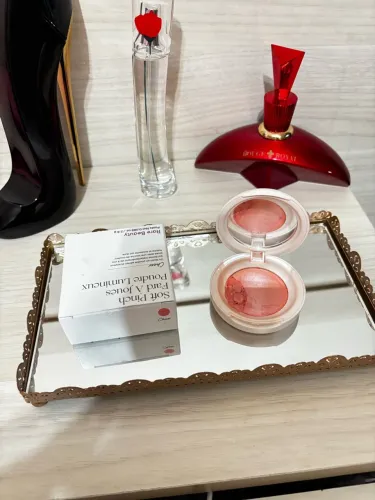 Blush rare beuaty Cher