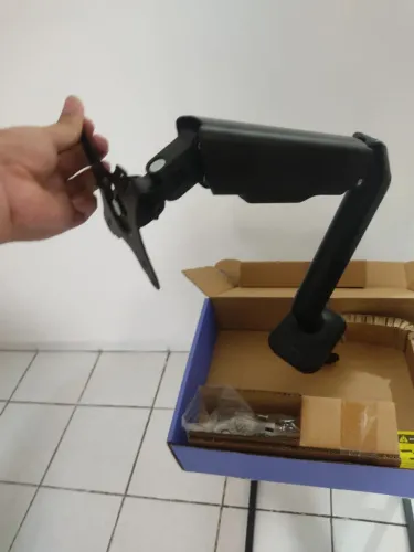 Suporte Articulado P/ Monitor Á Gás Fk421s Fortrek 17a32