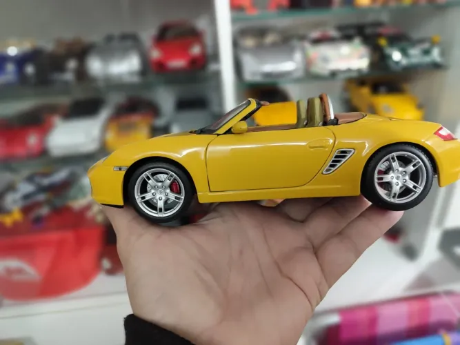 Porsche Maisto 1/18