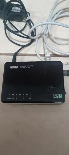 Roteador Wi-Fi Feasso Wireless-N 802.11n - Funcionando