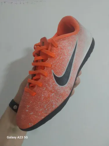 Chuteira Nike Mercurial infantil 35