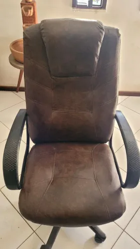 Cadeira super confortável com rodinhas