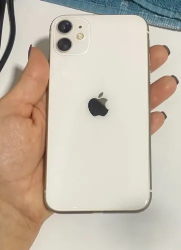 Iphone 11 branco 128GB | Carcaça completa!