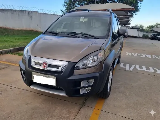Fiat Idea Advent./ Adv.locker 1.8 MPI Flex 5P 2015