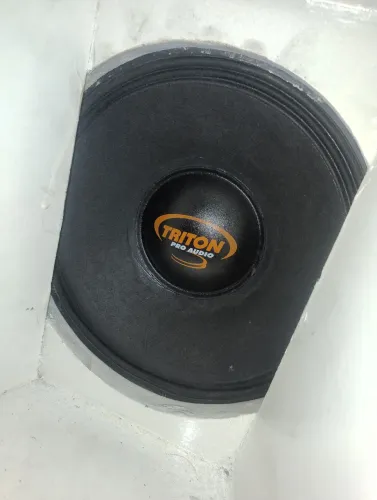 Auto falante 10 Triton 800