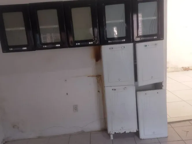 Armário para vender, ler descrição