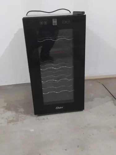 Adega vinho marca oster