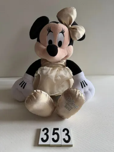 MINNIE DISNEY STORE 2013 42 CM 