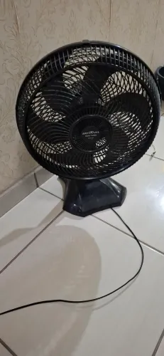 Vendo ventilador Britânia Turbo 150W usado!