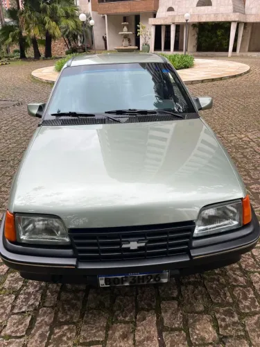 Chevrolet Kadett GLS 1.8 EFI / Sl/e 1.8 (álcool) 1991