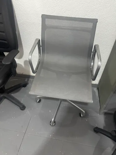 Cadeira tela prata