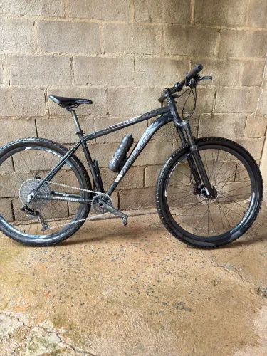 Bicicleta aro 29 Absolut
