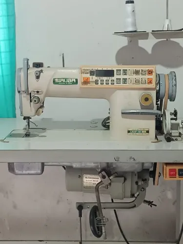 Máquina de costura reta industrial siruba 