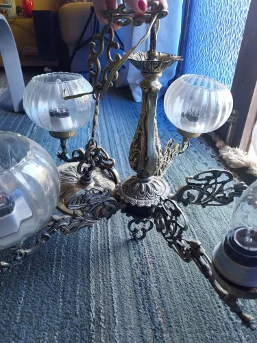 Lustre antigo de bronze