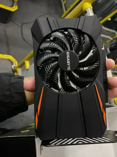 Placa de vídeo GTX 1050ti Gigabyte