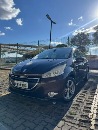 Peugeot 208 Griffe 1.6 Flex 16V 5P Aut. 2014