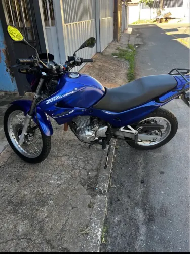 Moto falcon 400
