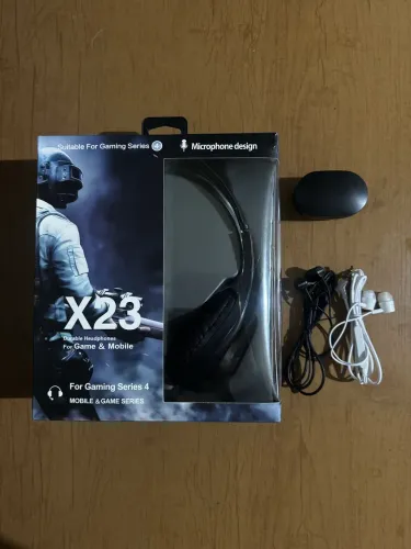 Kit fones de ouvido , novos , sem uso