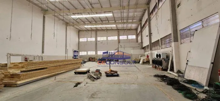 Galpão para alugar, 1300 m² - Parque Industrial San José - Cotia/SP