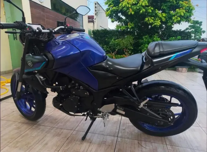 Yamaha MT-03 à venda