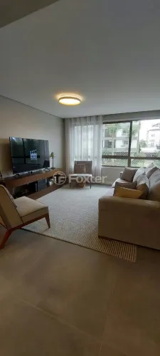 Apartamento à venda Rua Roque Calage, Passo da Areia - Porto Alegre