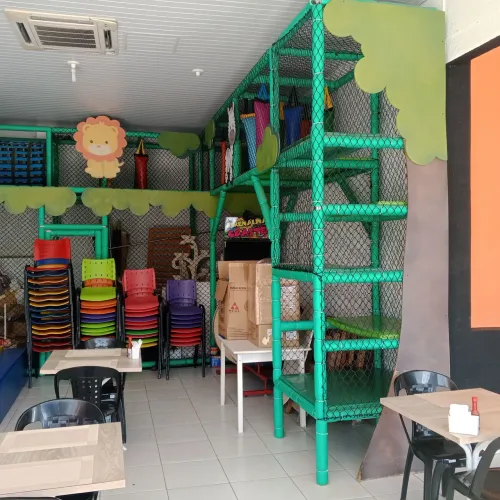 Brinquedão para Buffet Infantil. Aceito trocas em carros de meu interesse.