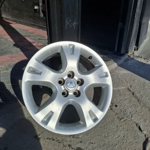 Roda corolla xei 2009