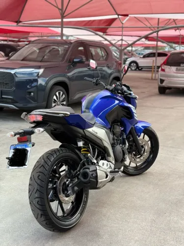 Yamaha Fazer 250 2023 - Apenas 10.000 km!