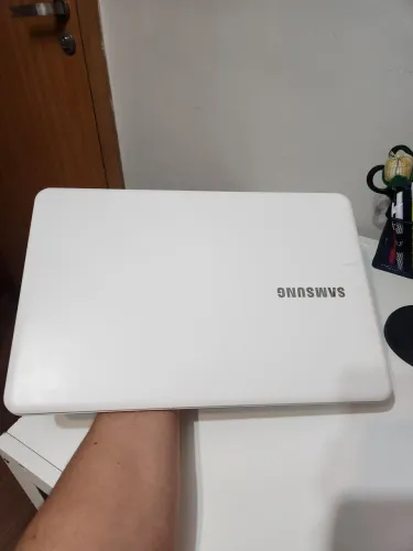 Notebook Samsung Essentials E20 - BRANCO - Estado de Novo (Impecável)