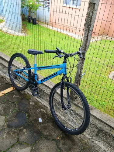 bicicleta aro 24 azul seminovo -conservada e pronta para uso