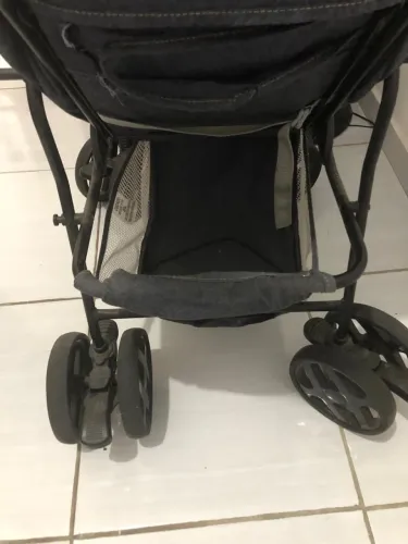Bebê conforto e carrinho