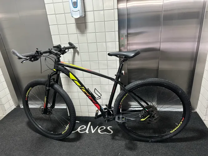 Bicicleta Oggi 7.0
