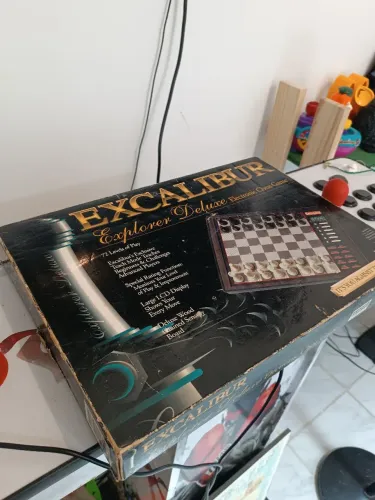 Tabuleiro de Xadrez eletrônico Excalibur Explorer Deluxe. Anos 90. 