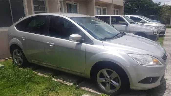 Ford Focus 1.6 S/se/se Plus Flex 8v/16v 5P 2011