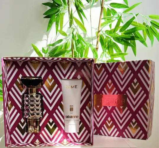 Perfume Kit fame Perfume 80ml Hidratante 100ml