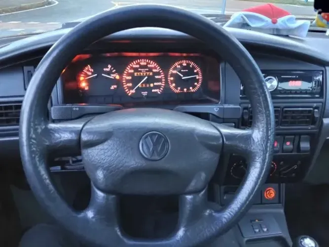 Volkswagen Santana CLI /CL /C 1.8/2.0 /SU 2.0 2p/4p (álcool) 1995