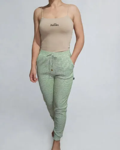 ? CONJUNTO VERDE LISTRADO M-<br>Blusinha M R$79,90 + Calça M R$119,90