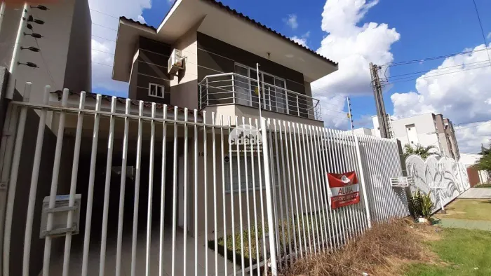 Sobrado para aluguel, 2 quartos, 1 suíte, 2 vagas, Jardim Gramado - Cascavel/Pr
